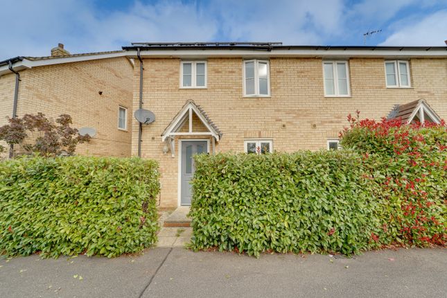 29, Fiona Way, Bedford photo 2