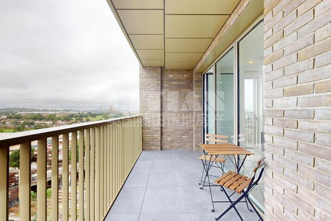 36, Silverleaf House, London photo 2