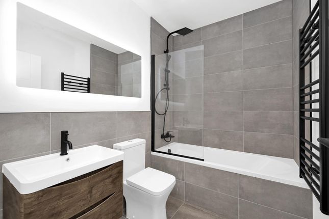 2-bed flat on Apartment 6, 54, Gordon Road, London, £600,000
