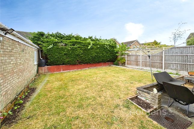 25, Loxwood, Reading photo 2