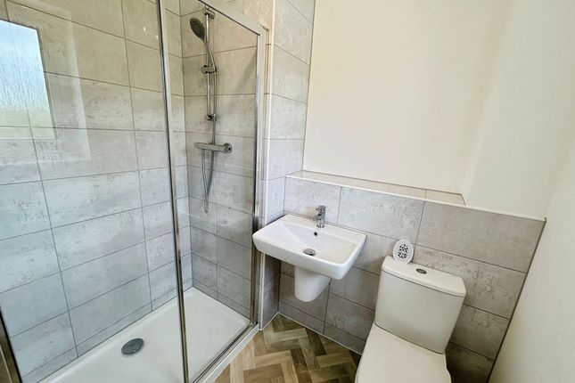 35, Lavender Drive, Great Park photo 5