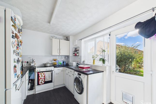 28 Sherbourne Drive, Burton-On-Trent photo 3