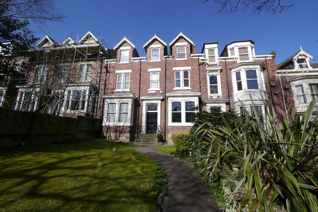 Flat to rent in Thornhill Gardens, Sunderland