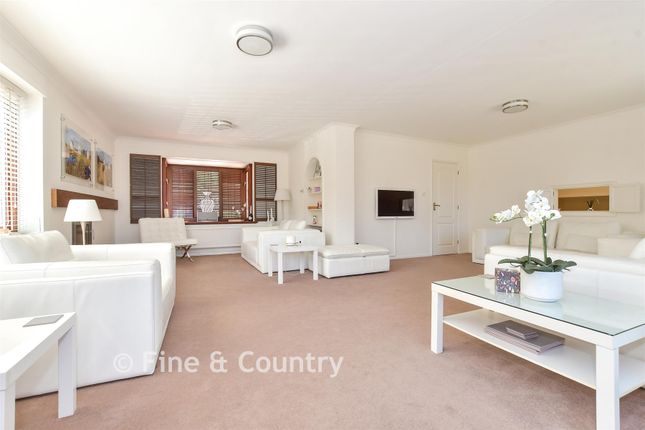 2, Alexandra Road, Deal photo 4