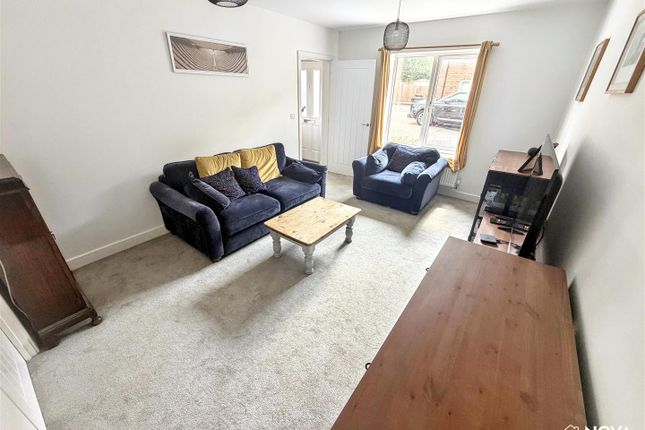 28, Lynchets Road, Luton photo 4