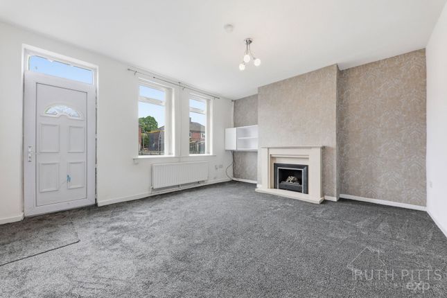 10, Hoyland Terrace, Pontefract photo 4