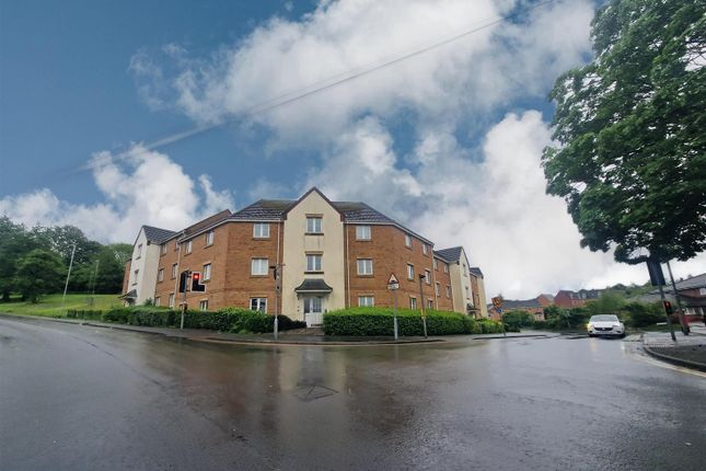 Thumbnail Flat for sale in Kingsway, Oldbury