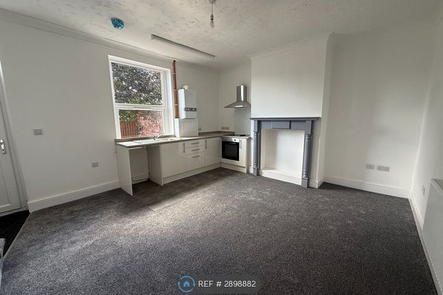 Victoria St, Birstall, Batley photo 4