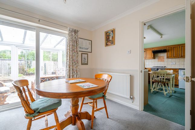 45, Willow Walk, Devon photo 4