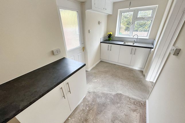 34 Branscombe Road, Tiverton photo 4