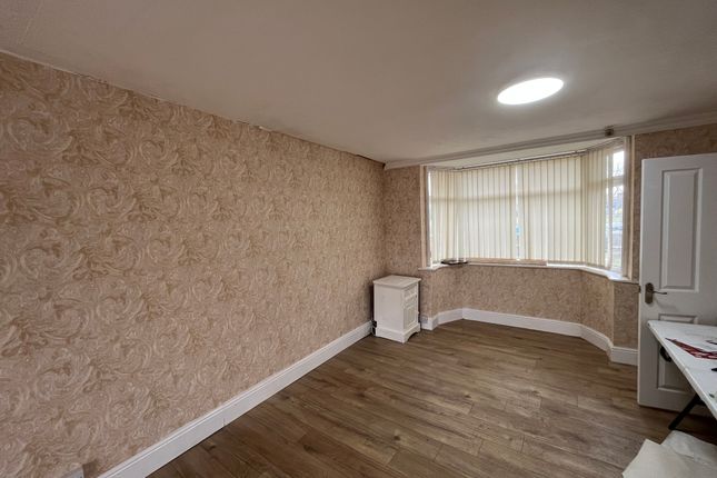 458, Brays Road, Birmingham photo 2