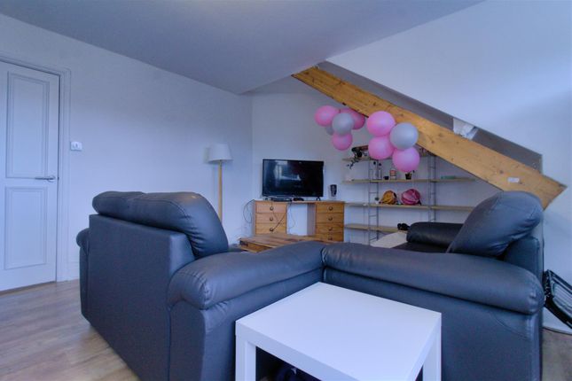 5 Grosvenor House (1).Jpg