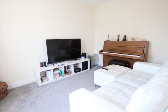 1, Milman Walk, Bradford photo 2