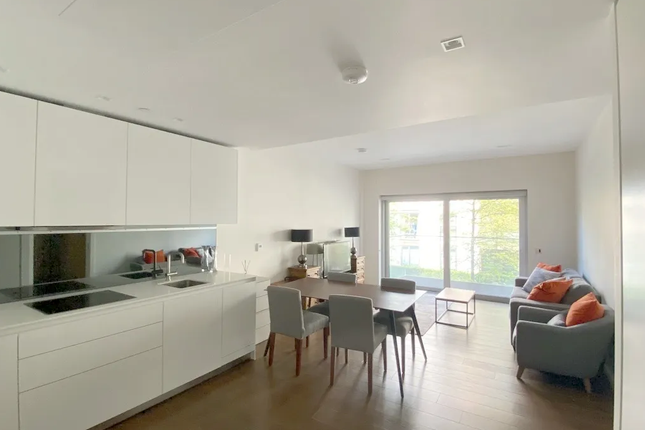 Thumbnail Flat for sale in Bolander Grove, London