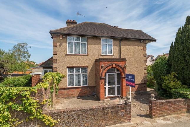 4-bed detached on 51, Lowick Road, Middlesex, £750,000