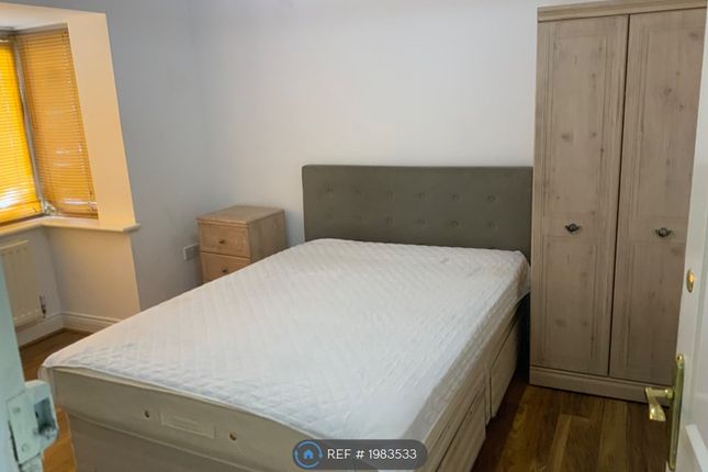 Room to rent in Melrose Avenue, Crayford, Dartford