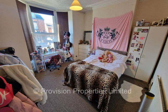 Brudenell Mount, Hyde Park photo 2