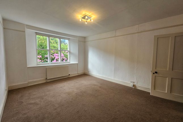 Apt 3, Torquay photo 3