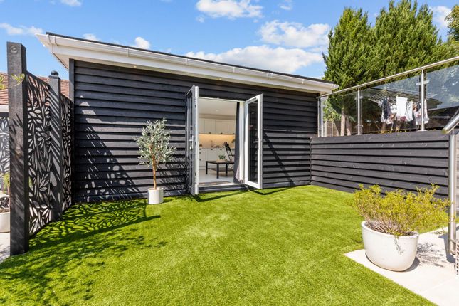 21, Braeside Avenue, Brighton photo 2