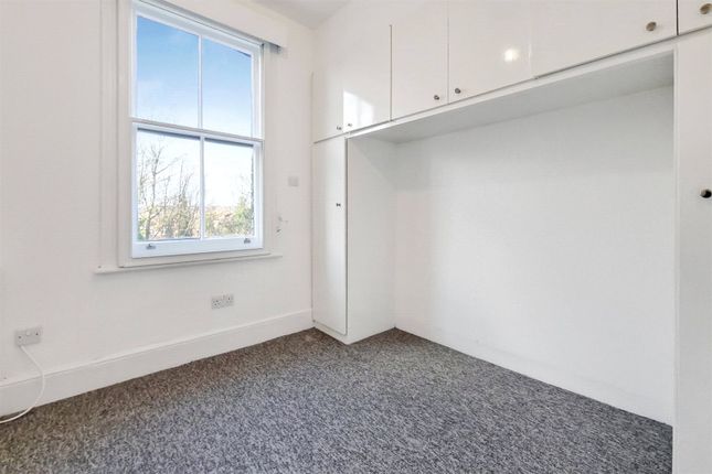 Flat for sale in 49A The Grove, London