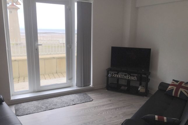 7 Ocean Crescent, Maritime Quarter, Swansea photo 4