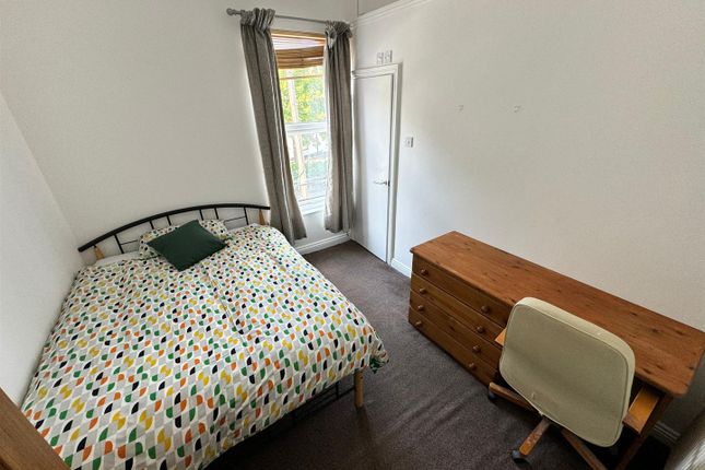 Room to rent in Ensuite 4, Craven Street, Coventry