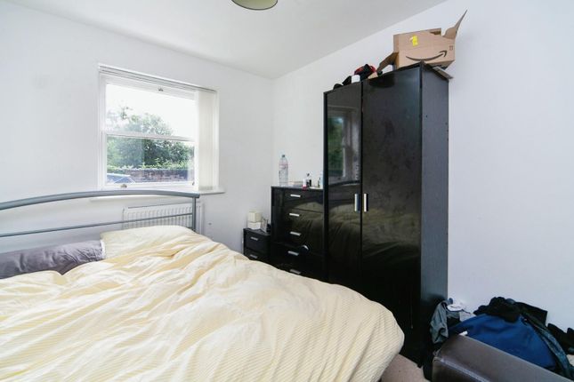 Flat for sale in Linnet Lane, Liverpool