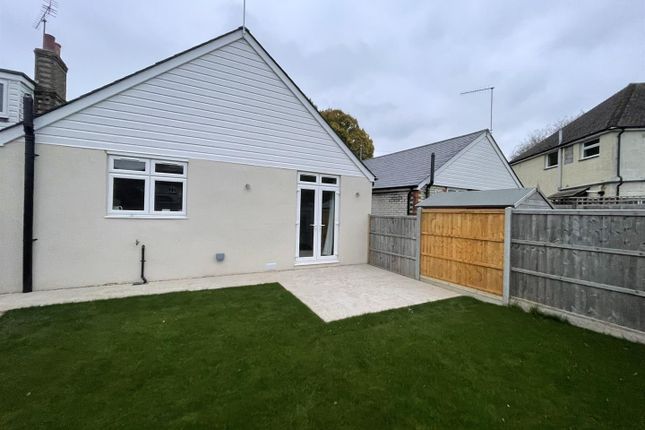 37, Green Lane, Chichester photo 3