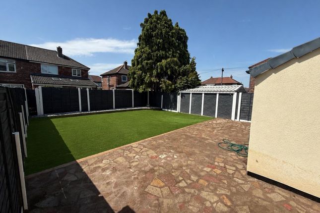 48, Humphrey Park, Urmston photo 4