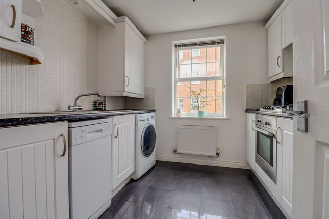 20 Bradgate Close, Loughborough photo 4