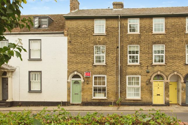2-bed terraced on Ermine Street, Huntingdon, £190,000