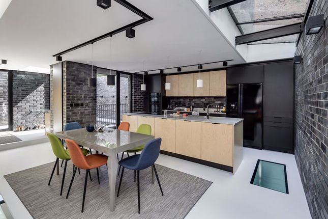 Thumbnail Detached house for sale in Clifton Road, London