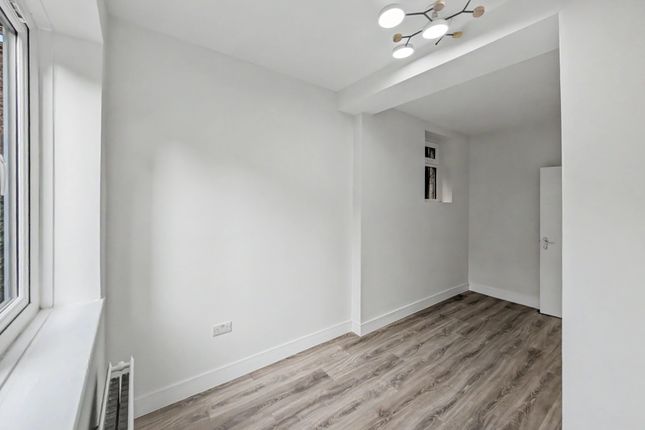 95a, Downs Road, London photo 5