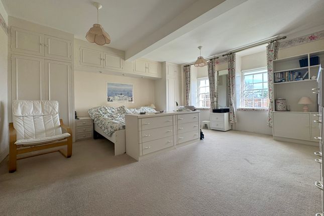 4 Mh Bedroom 1