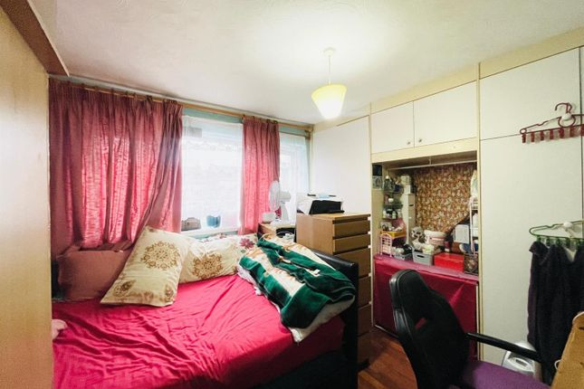 21, 4 Acorn Lodge, Fulready Road, London photo 4