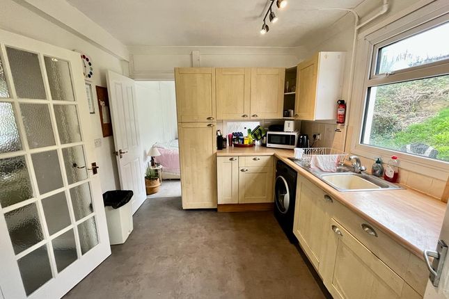 Semi-detached house to rent in Sheridan Close, Winchester