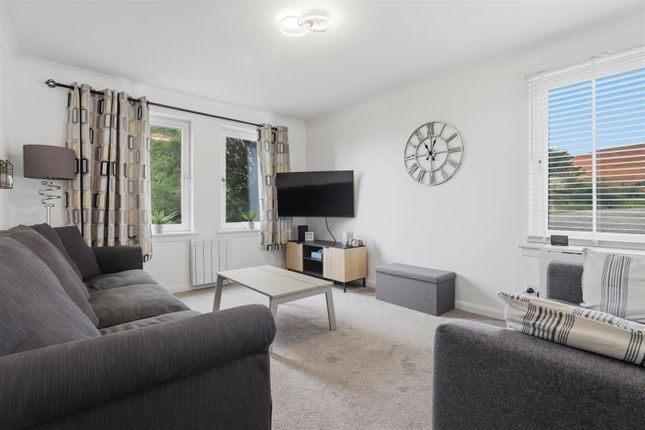 Flat 3, 31, Second Avenue, Clydebank photo 2