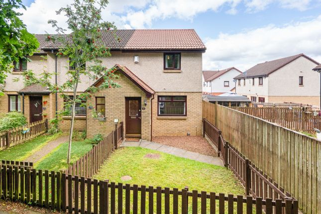 99 Bishops Park, Livingston photo 2
