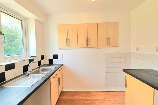 43, Vicarage Close, Birmingham photo 3