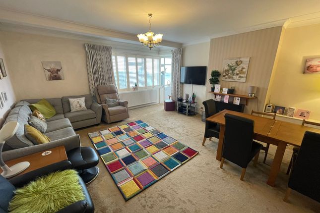 Flat for sale in George V Avenue, Goring-By-Sea, Worthing