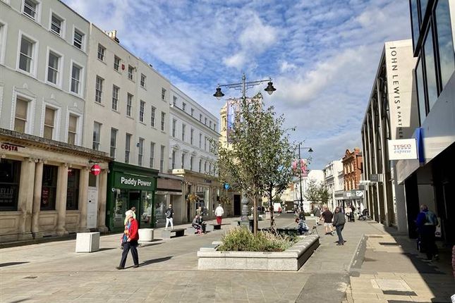 Retail premises to let in High Street, Cheltenham, Cheltenham