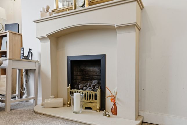 150 Golf Drive, Blairdardie, Glasgow photo 4