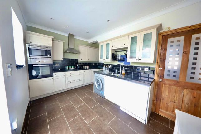 Semi-detached house for sale in Cradley Road, Hull