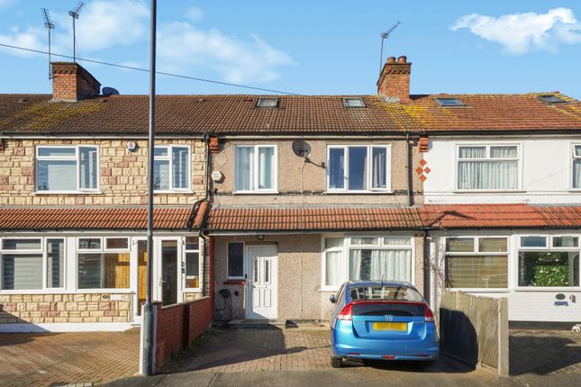19 Avondale Road, Harrow photo 2