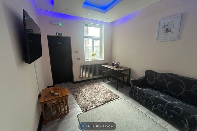 Hall Street, Tunstall, Stoke-On-Trent photo 3