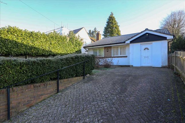 Thumbnail Bungalow to rent in Old Lodge Lane, Purley