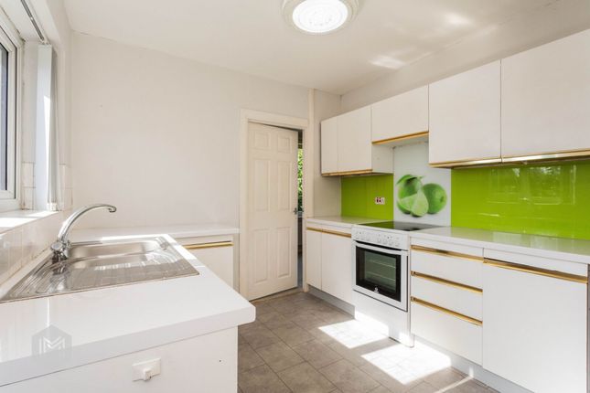 16 Cranwell Avenue, Warrington photo 4
