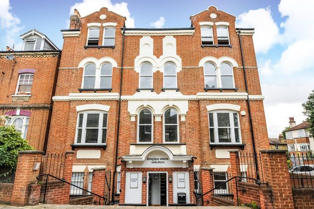 Flat for sale in Richmond, Surrey