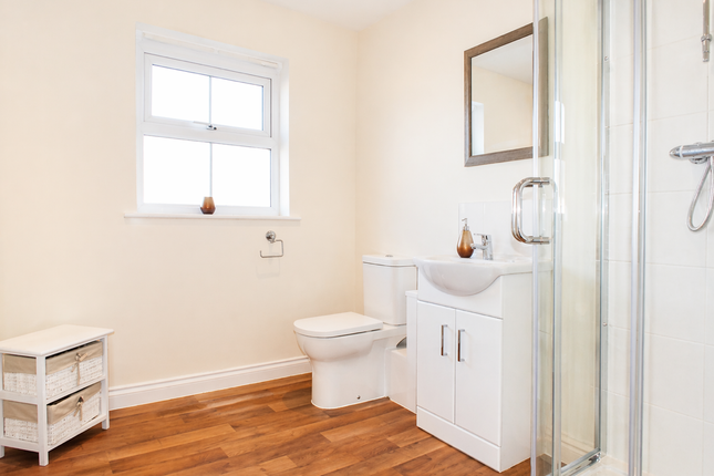 Room 3, 29, Cirrus Drive, Reading photo 4