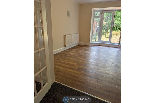 Aberford Road, Wakefield photo 2